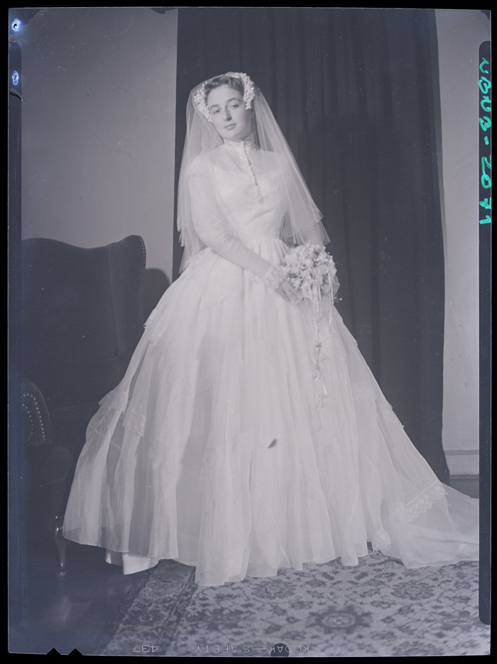 Ester Miquel [vestida de novia]