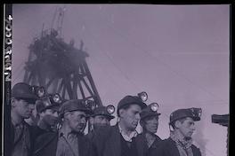 [Mineros de la mina de carbón de Lota]