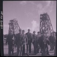 [Mineros en el subterráneo de la mina de carbón de Lota]