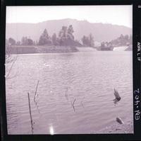 [Bocatoma ubicada en el desagüe de la laguna Pullinque]