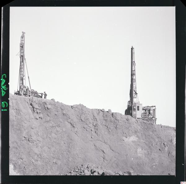 [Operaciones en el exterior del mineral de hierro "El Algarrobo"]