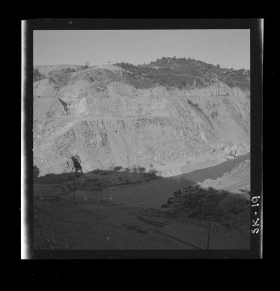 [Panorámica de las obras de construcción de la Central Hidroeléctrica Rapel]