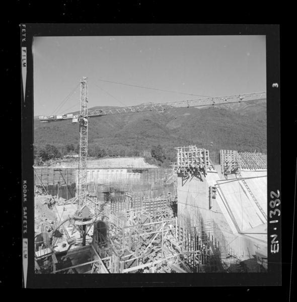 [Río Polcura; vista de las obras de construcción de la bocatoma Polcura]