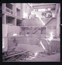 [Vista interior de la construcción de la casa de máquinas de la Central]