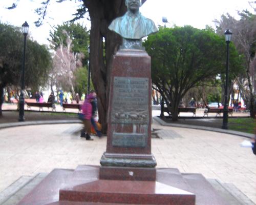 Imagen del monumento José MenénDez