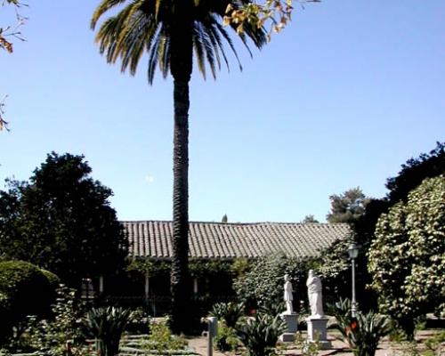 Imagen del monumento Casa Patronal, Capilla y dependencias contiguas de la Hacienda San José del Carmen El Huique