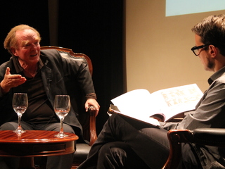 Libro Abierto con Loro Coirn