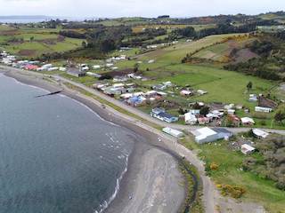 Entorno de la Iglesia de Achao.