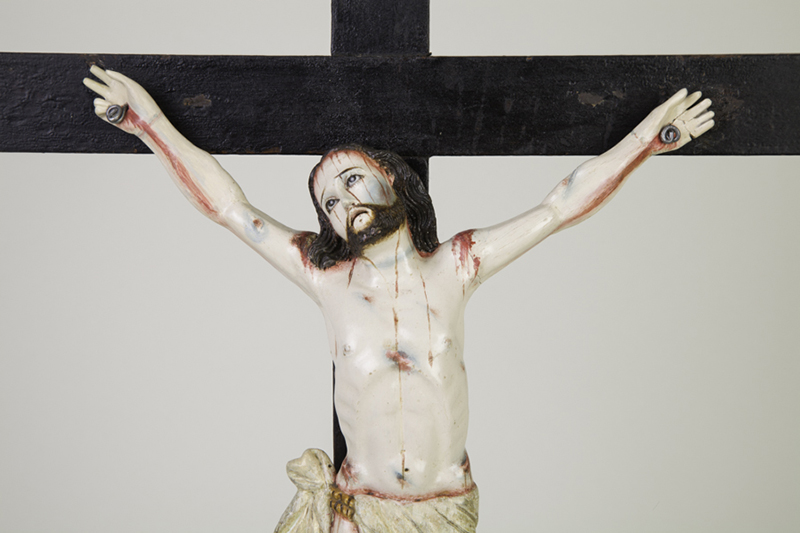 Cristo Crucificado. Museo de Arte y Artesanía de Linares. Colección: Imaginería Religiosa. N° de Inventario: 283-1. Cristo Crucificado. Museo de Arte y Artesanía de Linares. Colección: Imaginería Religiosa. N° de Inventario: 283-1.