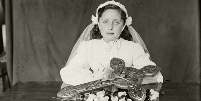 Nia en su primera comunin