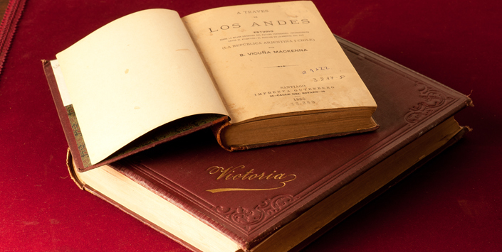 Libros escritos por Benjam�n Vicu�a Mackenna.