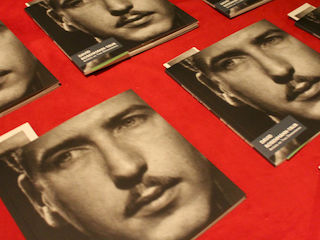 Exposicin David Rosenmann-Taub: Artista en Tres Dimensiones