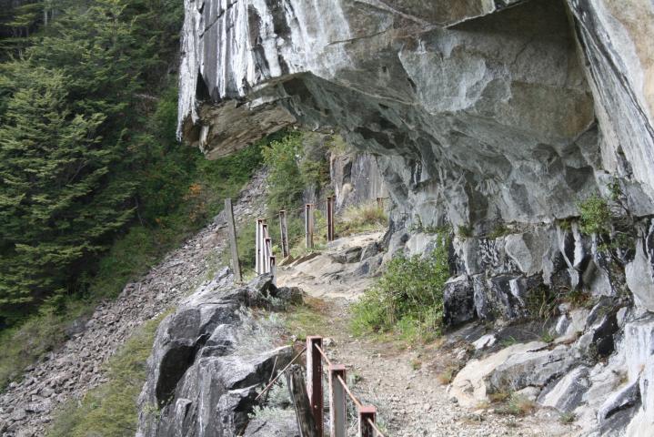 Imagen del monumento Paso San Carlos
