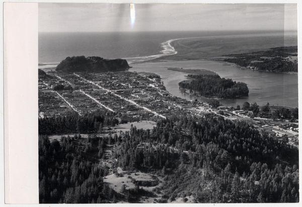 [Panorámica de la costa de Constitución]
