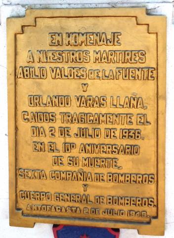 Imagen del monumento Al Bombero