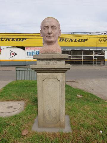 Imagen del monumento David Perry Barnes