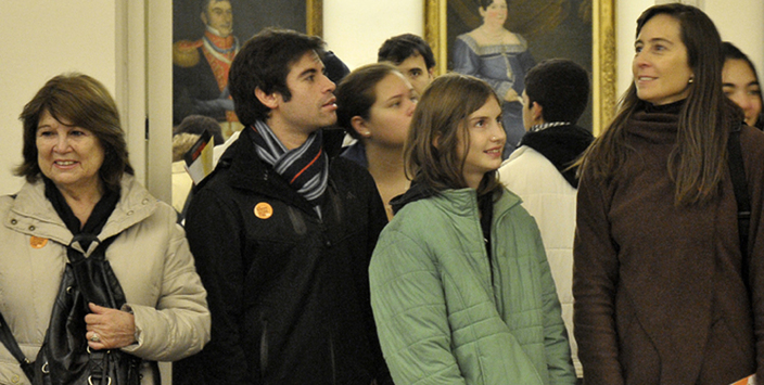 Visitantes del Museo Histórico Nacional en el Día del Patrimonio