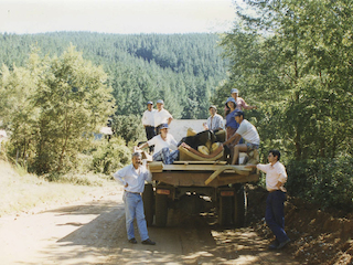 Equipo a cargo del traslado del wampo