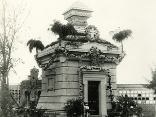Mausoleo, Cementerio de Talca