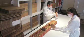 Labores de investigación y catalogación en Biblioteca Patrimonial. Museo Regional de Atacama.