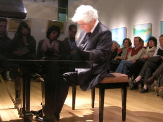 Roberto Bravo tocando en el Museo de Linares, 2011