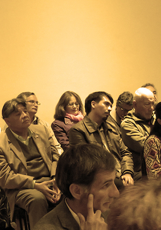 Asistentes a la charla de restauración en La Serena.