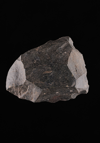 Raspador tallado en piedra