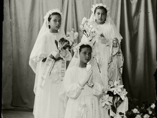 Niñas en su primera comunión