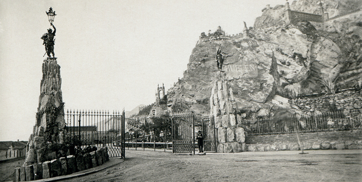 Portada del cerro Santa Lucía