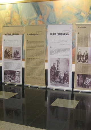 Exposición MAPUCHE. FOTOGRAFÍAS SIGLO XIX Y XX. Pose y escenario en la representación visual de una alteridad.