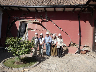 Delegación ecuatoriana junto a Mónica Bahamondez