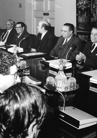 Presidente de la República junto autoridades de gobierno