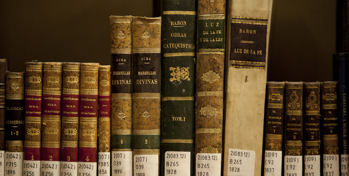 Biblioteca Patrimonial Recoleta Dominica