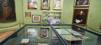 Modos de leer en rotonda, segundo piso MNBA