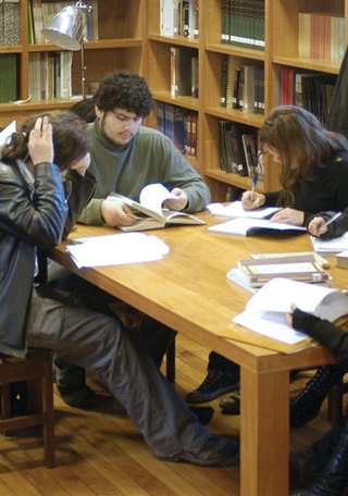 Sala de lectura, Biblioteca Guillermo Joiko. Archivo CNCR