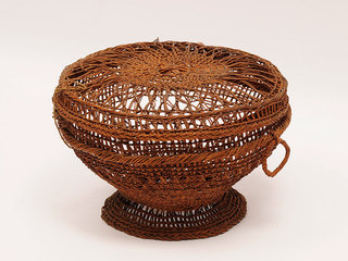 Colección de Artes Populares y Artesanía