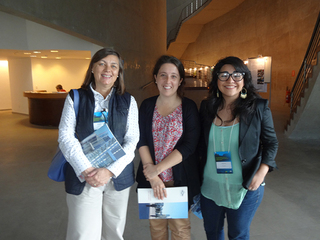 Directora de la DIBAM y representantes del museo