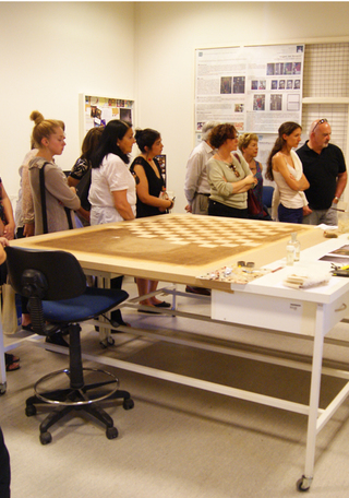 Visita guiada al Laboratorio de Pintura, 2012.