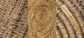 Técnicas y materiales de la cestería mapuche