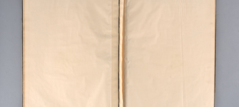 Página interior con escartivanas antes del tratamiento.