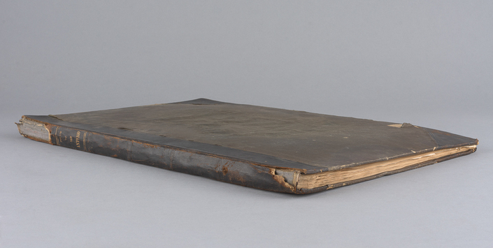 Tapa anterior volumétrica, 45° lomo y corte inferior antes del tratamiento