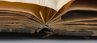 Detalle de escartivanas interiores, antes del tratamiento