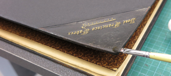 Reintegración cromática del papel japonés