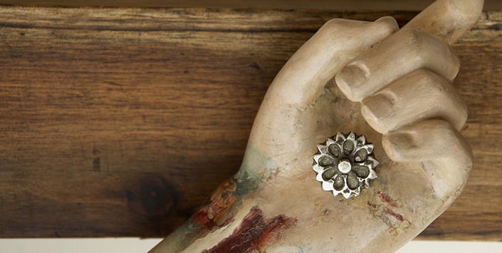 Detalle mano izquierda