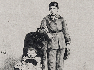 Huérfanos del sargento Aldea y Arturo Prat