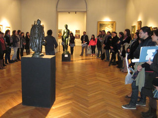 Profesores visitan exposición permanente.